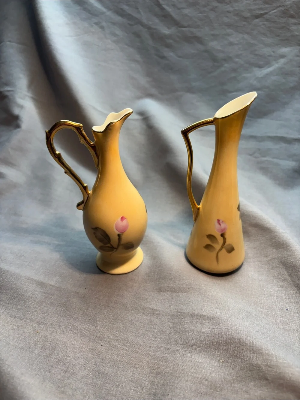 Set of 2 Lefton China  mini pitchers Bud vases